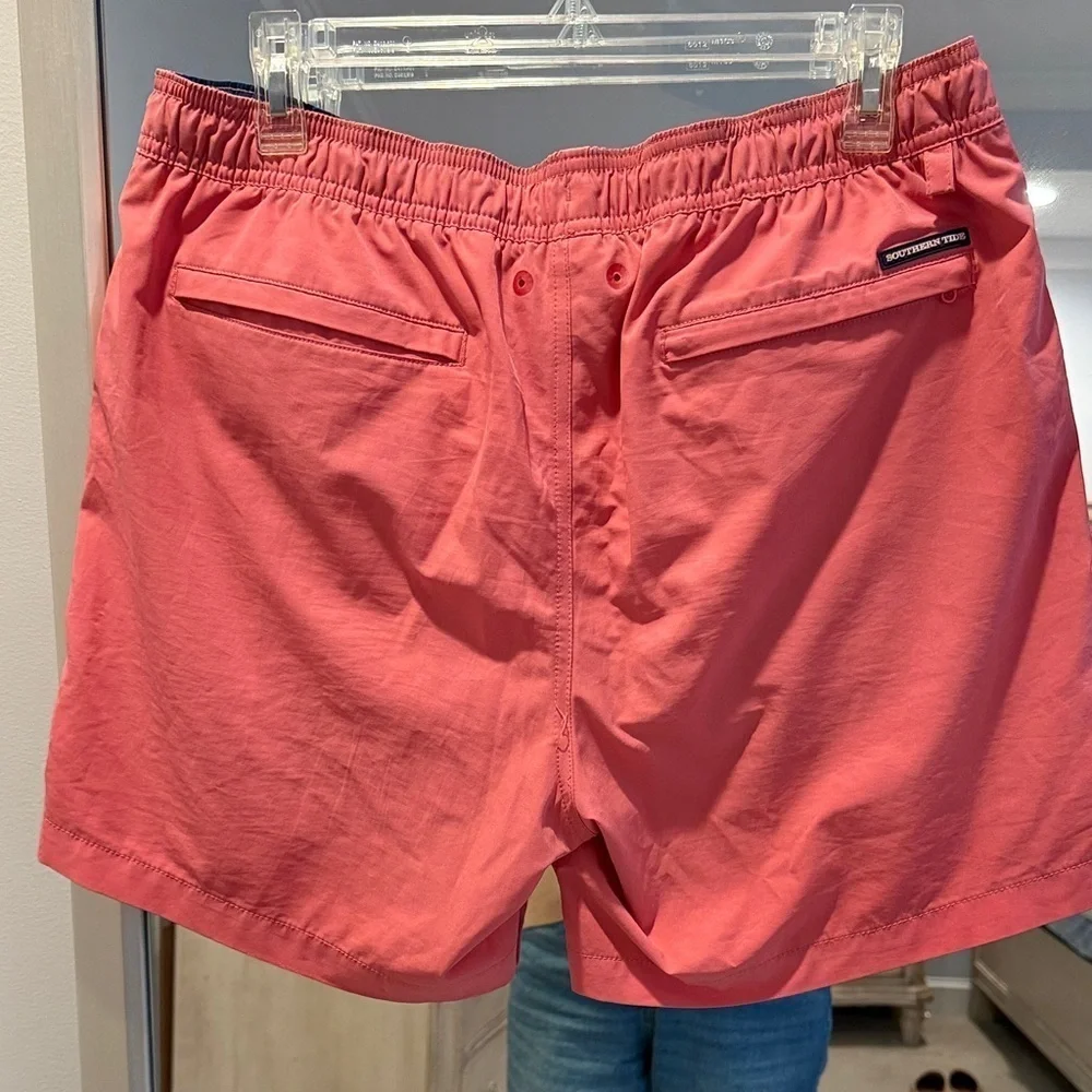 Southern Tide Men's Coral Swim Trunks (42)